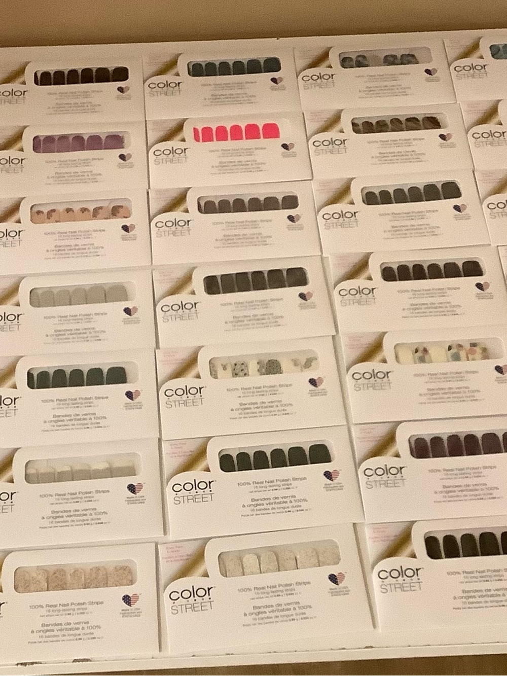 Color Street Nail Strips Assorted Shades —85pcs 100% Real Nail Polish Strips New - Picture 3 of 4